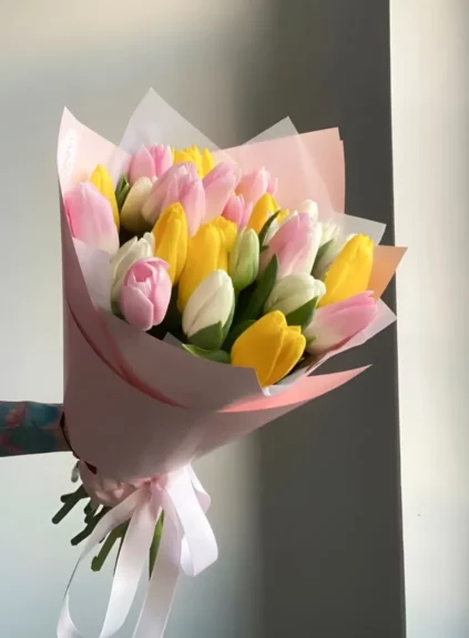 Микс из 31 тюльпана